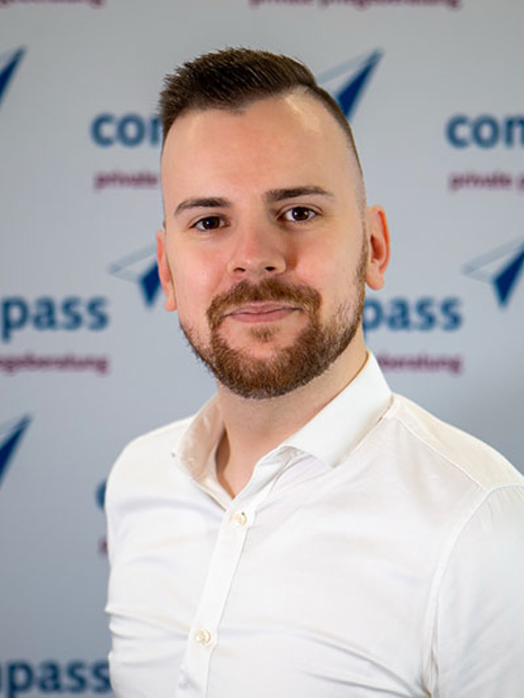 Portraitaufnahme von Simon Picht.